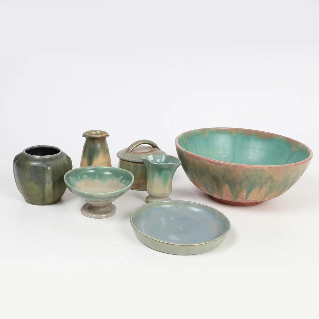 UPCHURCH POTTERY. A COLLECTION OF STUDIO POTTERY (7). — European — Bishop & Miller