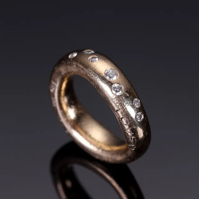 Ole Lynggaard. Love ring med diamanter, nr, 5 af 18 kt guld