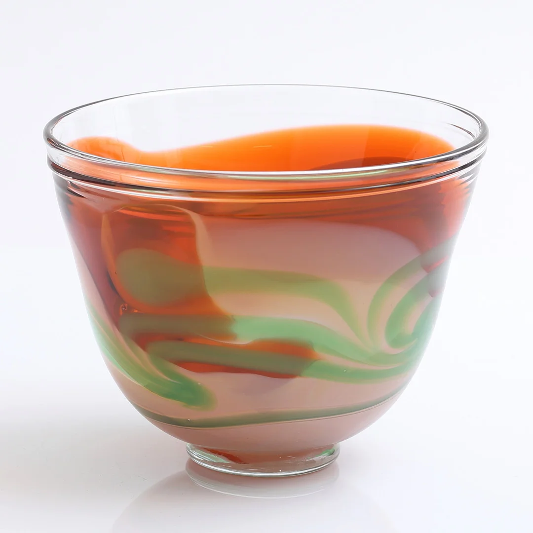 MILAN VOBRUBA. skål, glas, Gusum, signerad och datera 99. — Art glass — Auktionshuset Thelin & Johansson
