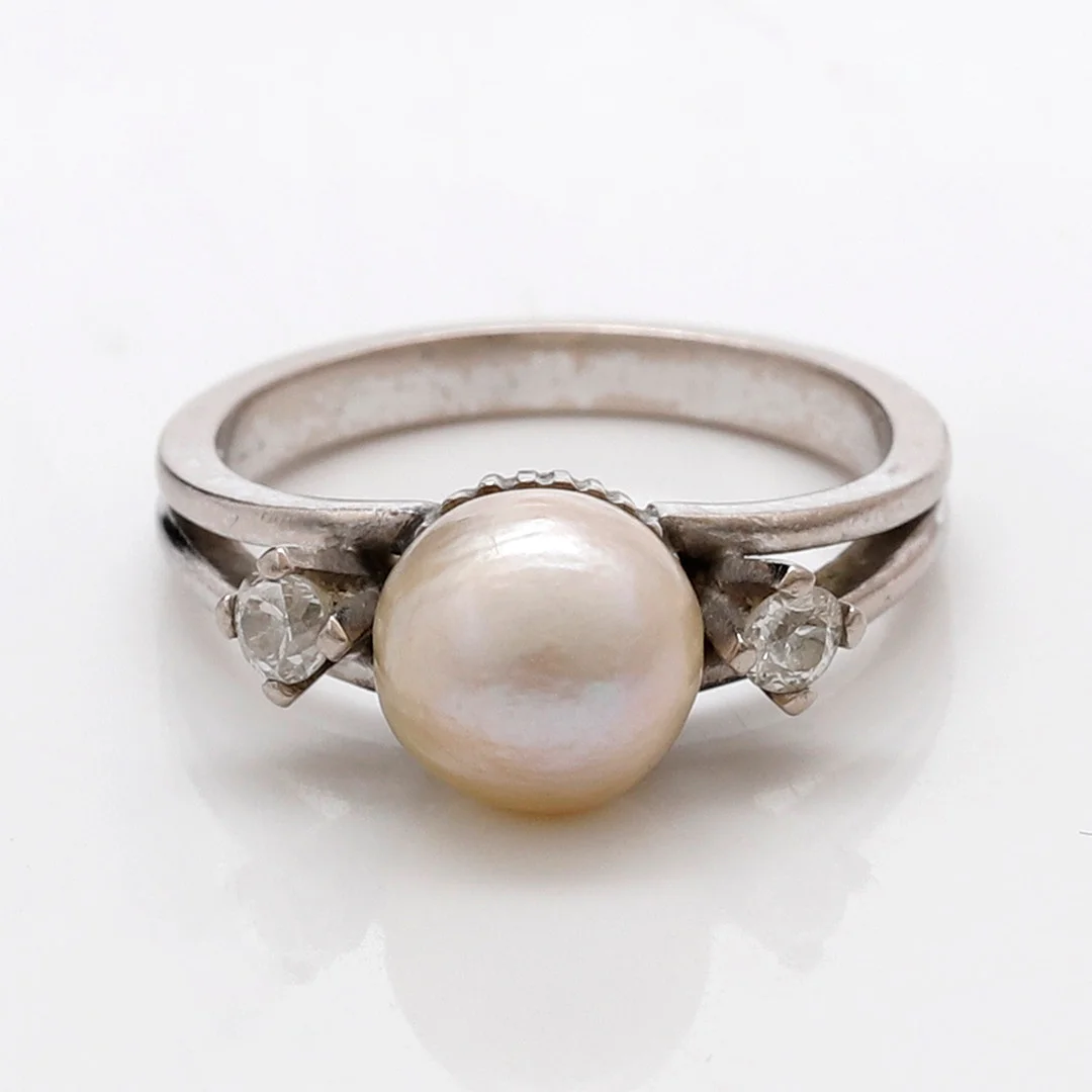 Pearl and diamonds ring, mid 20th Century. — Rings — Balclis
