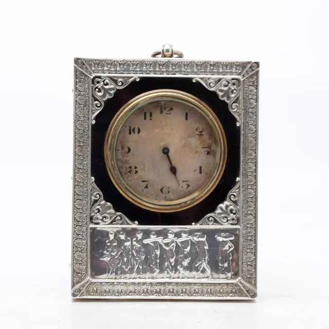 Hanging or table clock in silver, by Masriera y Carreras, circa 1920.