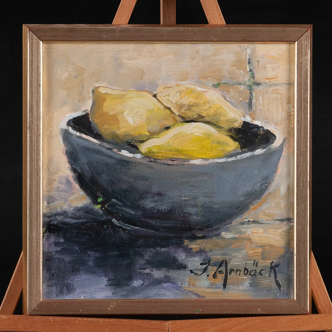 INGA ARNBÄCK. "Fruktskål" Olja på pannå, signerad. — Paintings — Laholms Auktionskammare
