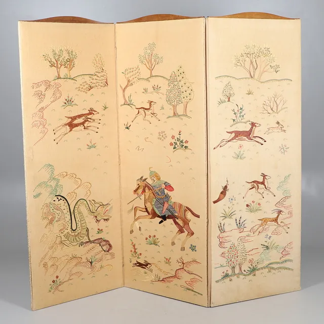 ART DECO 1930's EMBROIDERED FOLDING SCREENS.