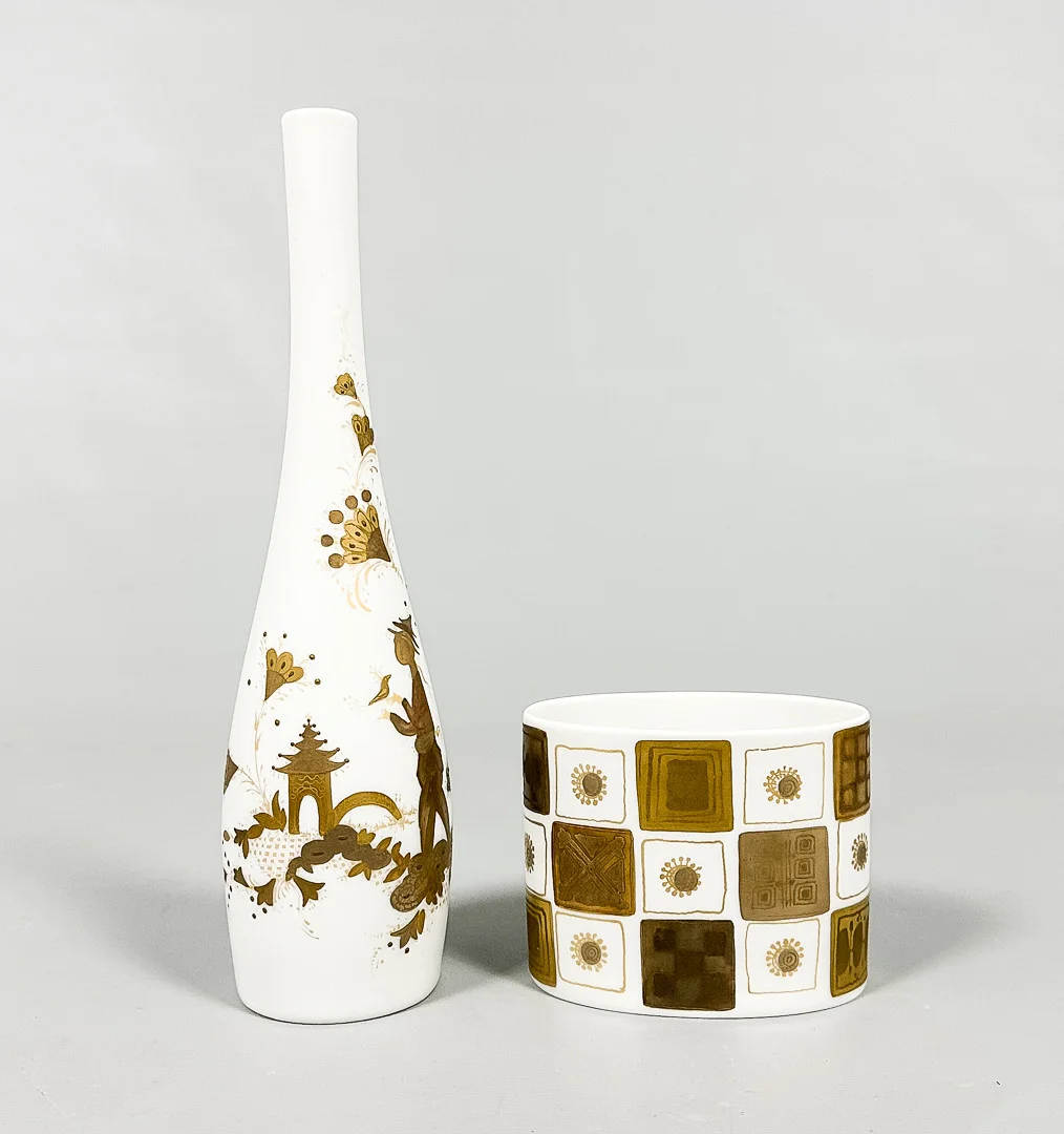 BJÖRN WIINBLAD. VASER, 2 st, porslin, signerade, Rosenthal. — European — Auktionshuset STO Bohuslän