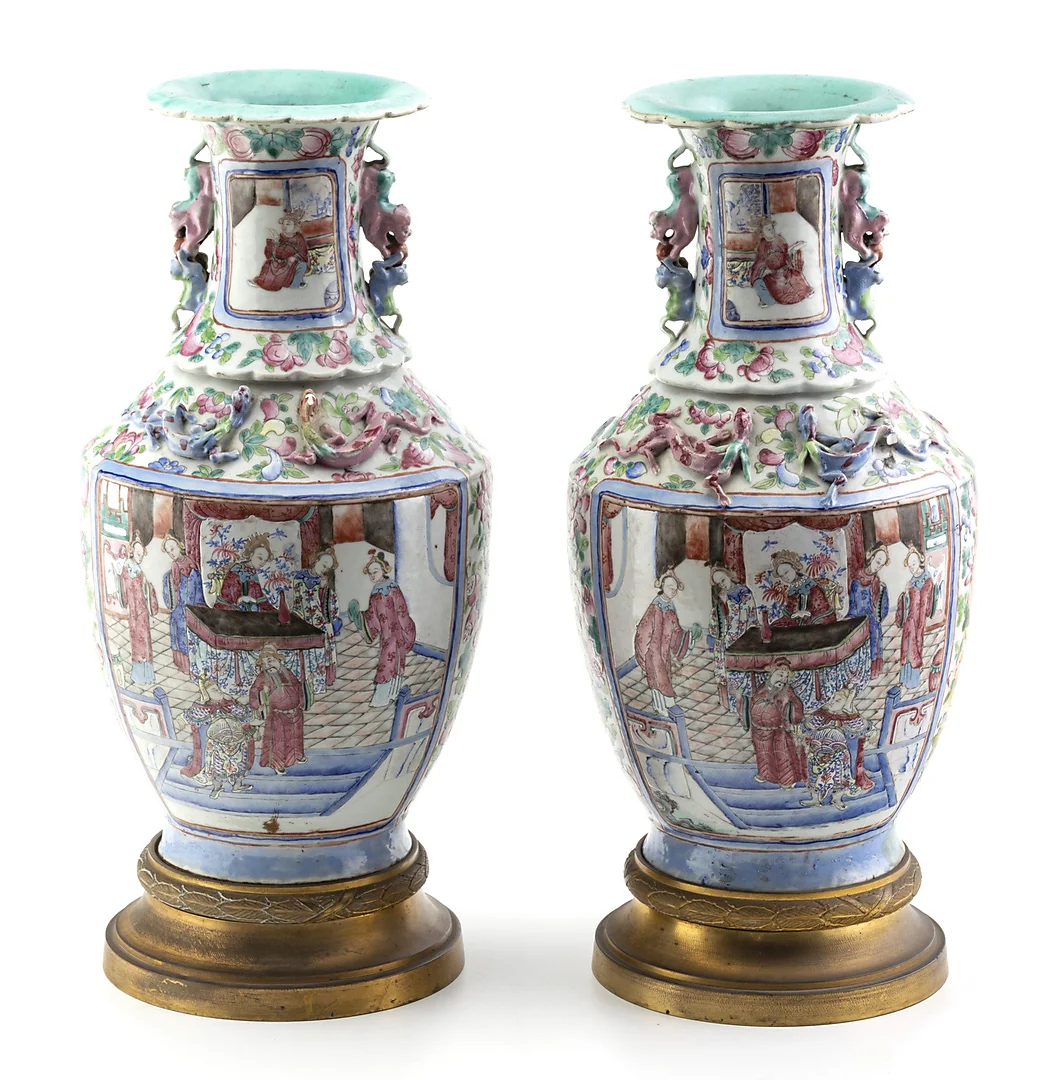 Pair of Chinese vases in Canton porcelain, late 19th Century - early 20th Century. — Asiatica — Balclis