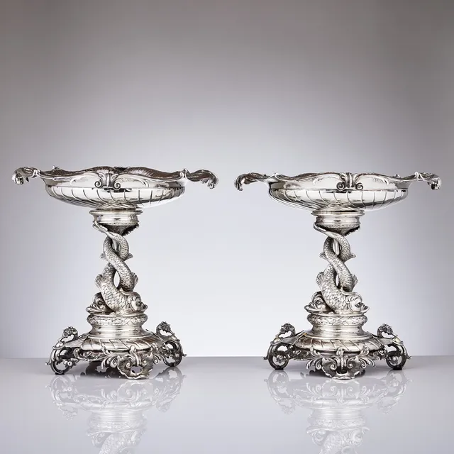 GUSTAF MÖLLENBORG. A pair of Swedish 19th century silver tazza/bowls, makers mark of Gustaf Möllenborg, Stockholm 1895. Neo-rococo.
