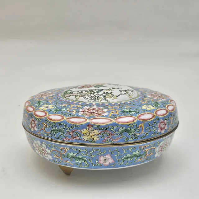 CAJA CHINA EN ESMALTE. C. 1930.