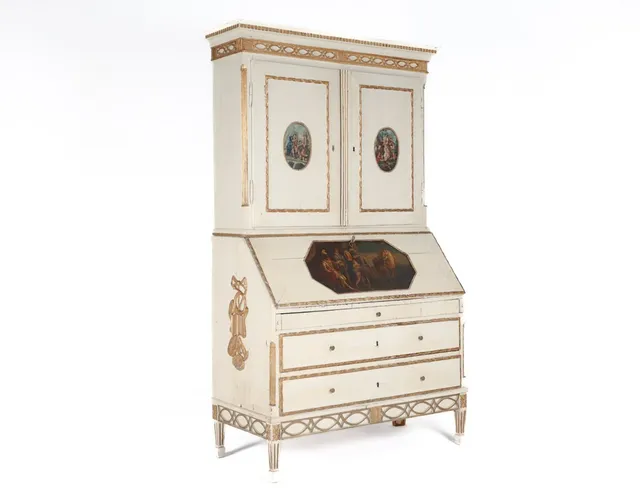Two-piece white-painted Louis XVI chatol - 18th century