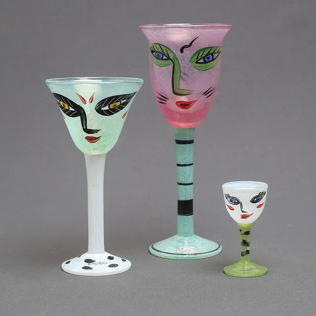 ULRICA HYDMAN-VALLIEN. Glas, 3 st, Kosta Boda.