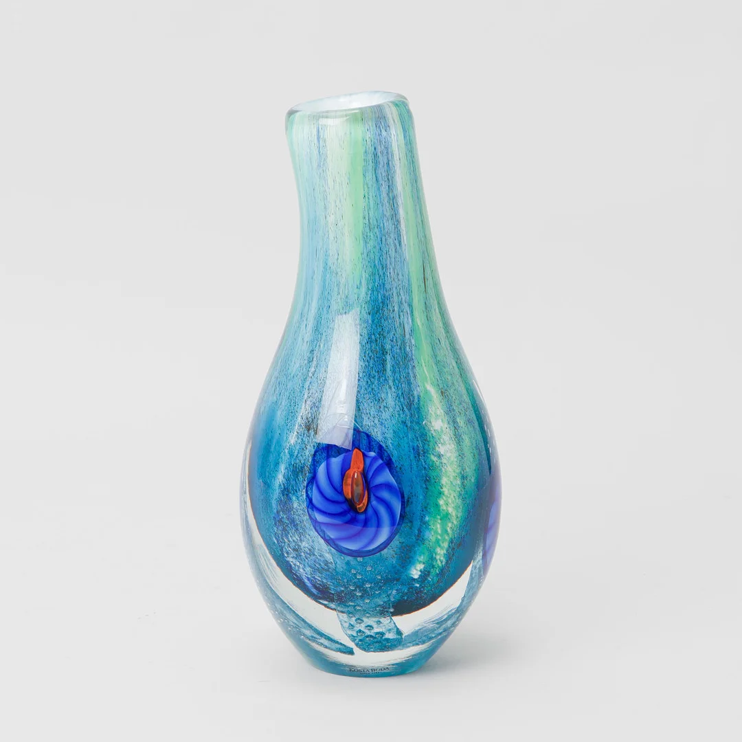 MONICA BACKSTRÖM. Skulptur, glas, "Luft" ur serien "Fyra elementen", limited Edition 237/533, Kosta Boda. — Art glass — Göteborgs Auktionsverk