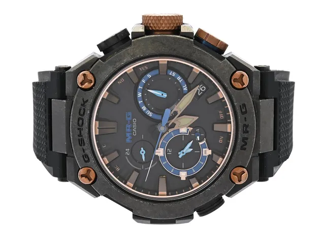 CASIO, G-Shock, MR-G, Ref nr. MRG-B2000R-1ADR, Boett nr, 201A322J / 201322A0102, herrur, 50 mm, titan, quartz (Solar), safirglas, datum, integrerad gummiband, viklås, cert, juni 2022, box, ytterkartong.