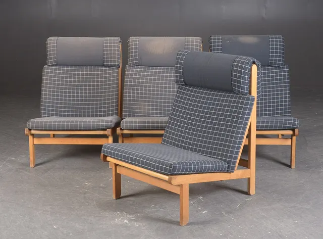 Bernt Pedersen. Fire lænestole, 'Kludestolen' / 'The Rag Chair' (4)