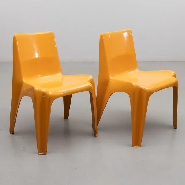 HELMUT BÄTZNER. Stolar, 1 par, "Bofinger-stolen", modell "BA 1171", pressgjuten plast, förstärkt med glasfiber. 1900-talets andra hälft.