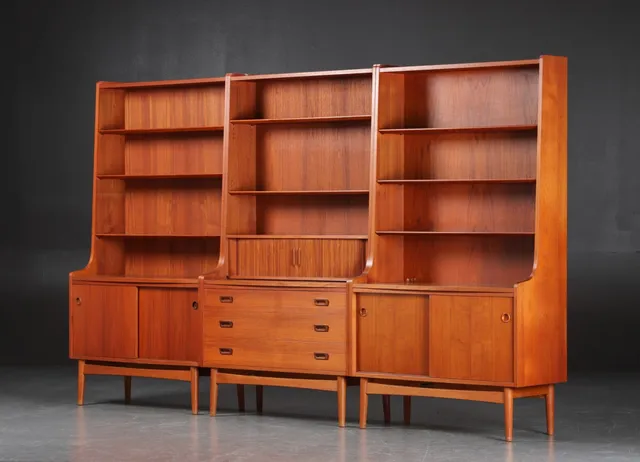 Johannes Sorth. 'Bornholmer-reolen' made in teakwood (3)