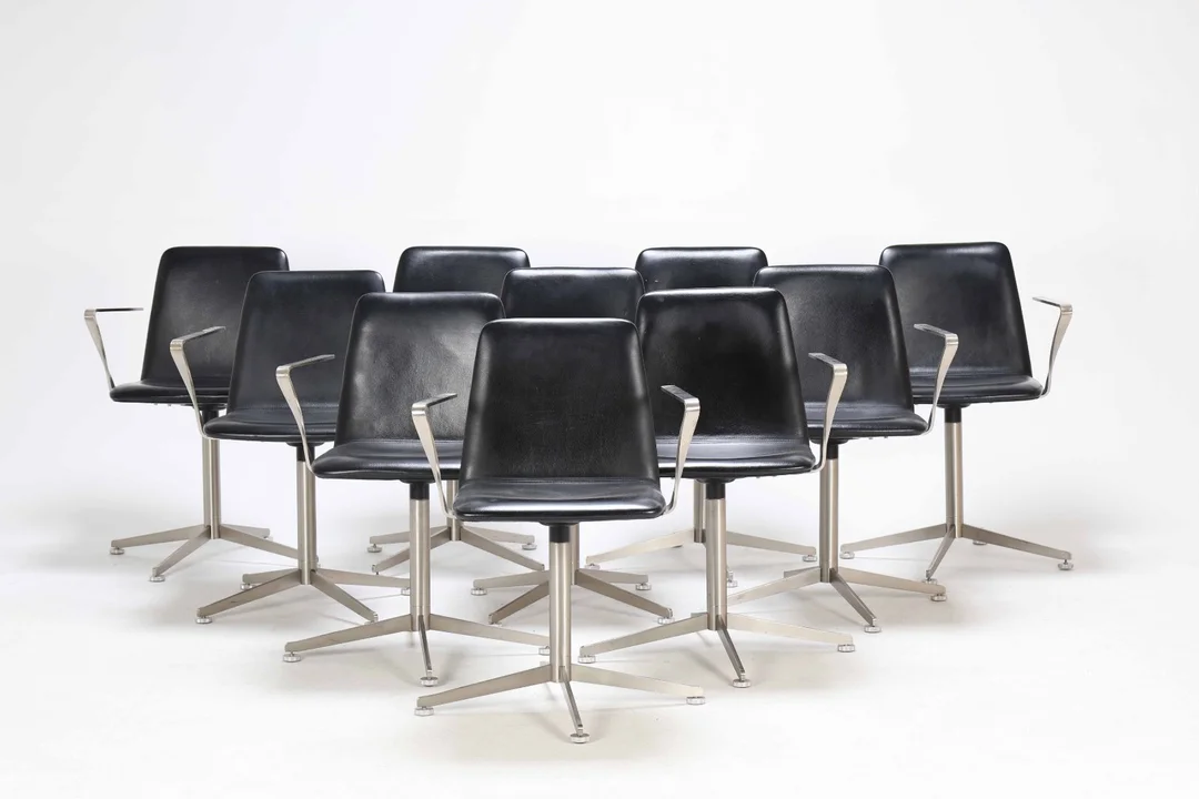 Paul Leroy for Paustian: A set of ten armchairs, model 'Spinal Chair' (10) — Furniture/Chairs — Lauritz