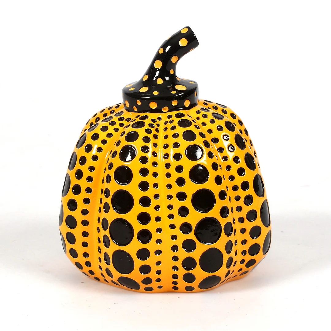 YAYOI KUSAMA. Skulptur, "Pumpa", Japan. 2000-tal. — Sculptures & Bronzes — Stadsauktion Sundsvall