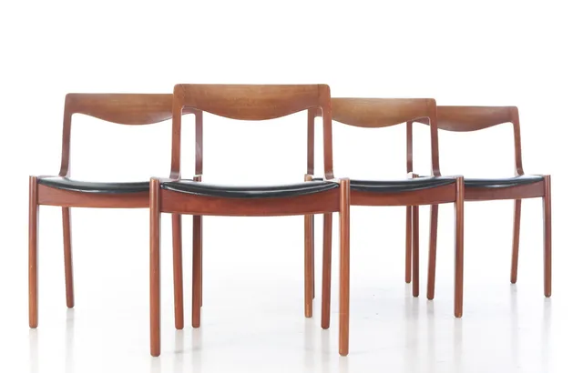 Vilhelm Wohlert. Four teak dining chairs, 1960s (4)