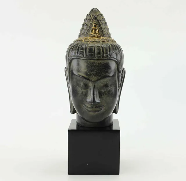 SKULPTUR, trä, efter Head of Pranhaparamita, 1900-tal.