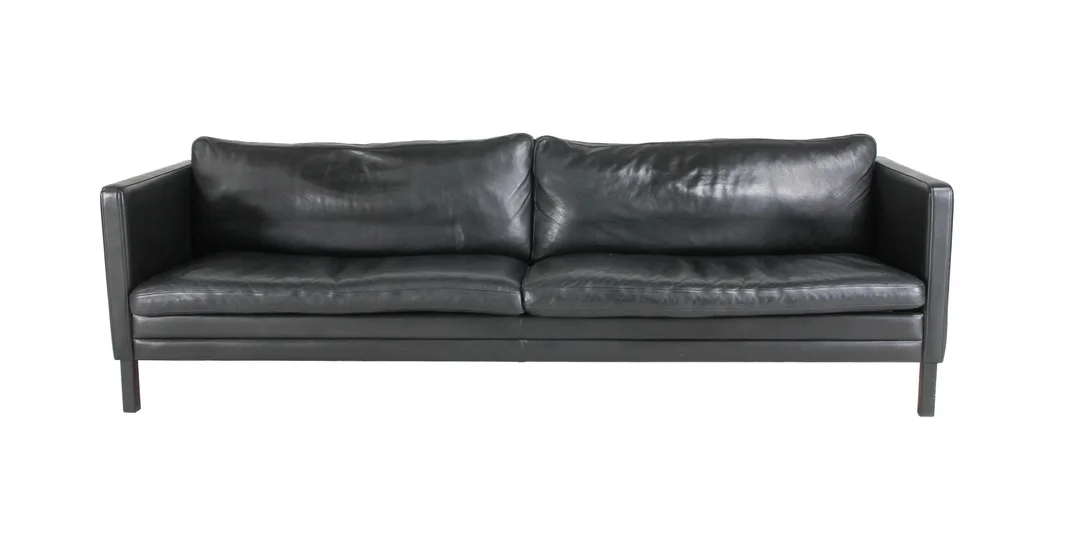 Mogens Hansen. Four-seater sofa, model MH2614 — Furniture/Lounge suites, sofas — Lauritz