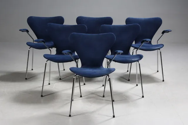 Arne Jacobsen. Et sæt på seks armstole 'Syveren', model 3207 (6)