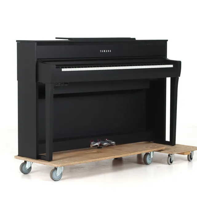 ELPIANO, Yamaha CLP 675, 2000-tal.