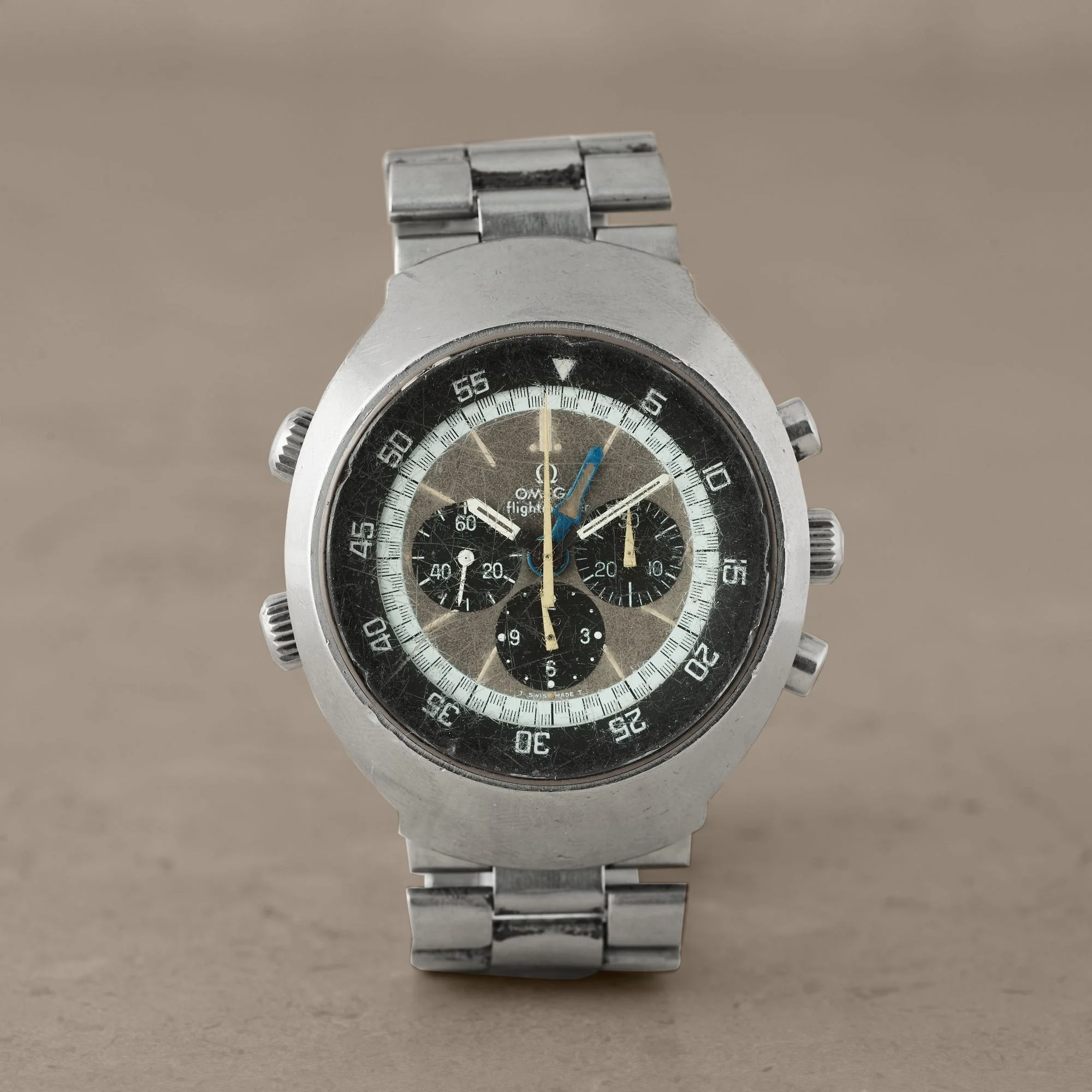 OMEGA, Flightmaster (T SWISS MADE T), kronograf, armbandsur, 43 x 53 mm, — Bukowskis
