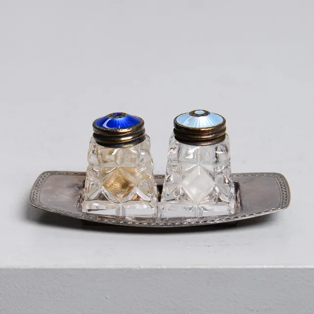 HROAR PRYDZ. Salt- och pepparkar, silver, David Andersen, Norge, 1900-tal.