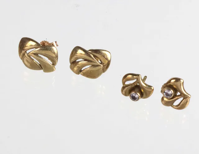2 PAAR GOLDOHRRINGE GOLD 333.