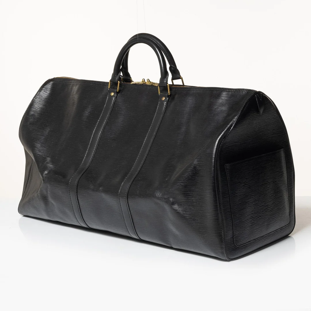 Louis Vuitton, weekendbag, "Keepall Epi 60". — Vintage & Fashion/Väskor & Koffertar — Bukowskis