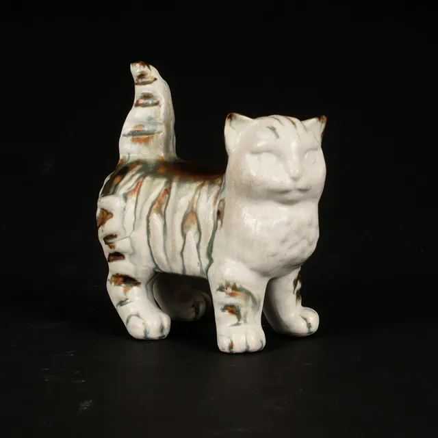 ÅKE THORNBLAD. Figurin, katt, stengods, Höganäs, signerad.