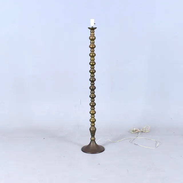 GOLVLAMPA, mässing, 1970-tal.