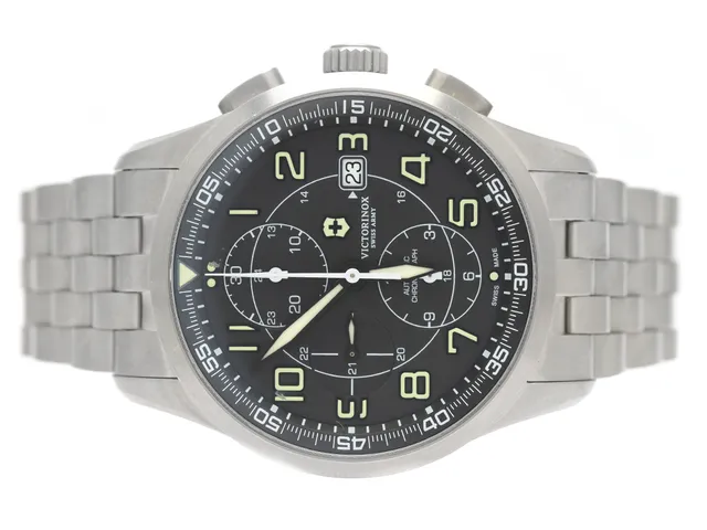 VICTORINOX, Swiss Army, AirBoss, Cal ETA 7750, Serie nr. 131008947, Ref nr. V241620, kronograf, herrur, 42 mm, stål, automatisk, safirglas, datum, glasbaksida, originallänk, viklås, Ref nr. VF1203, cert, oktober 2015, box, ytterkartong.