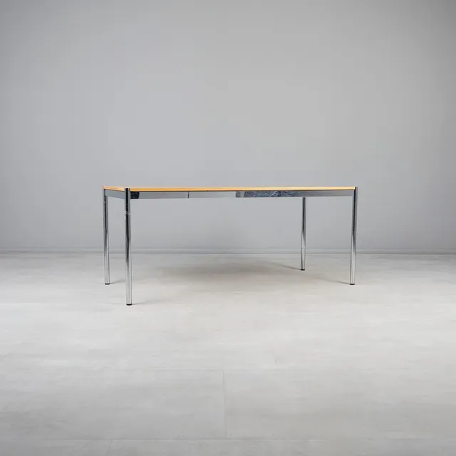 USM Haller, Schreibtisch, Stahlrohr, verchromt, Buche, Deutschland.