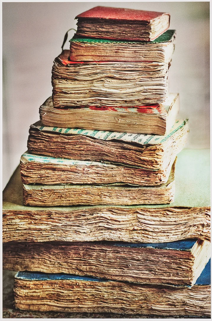RALF TURANDER (1943). Trolleholm (Biblioteket), pigmentprint, 108 x 70 cm. — Photography — Stockholms Auktionsverk Fine Art