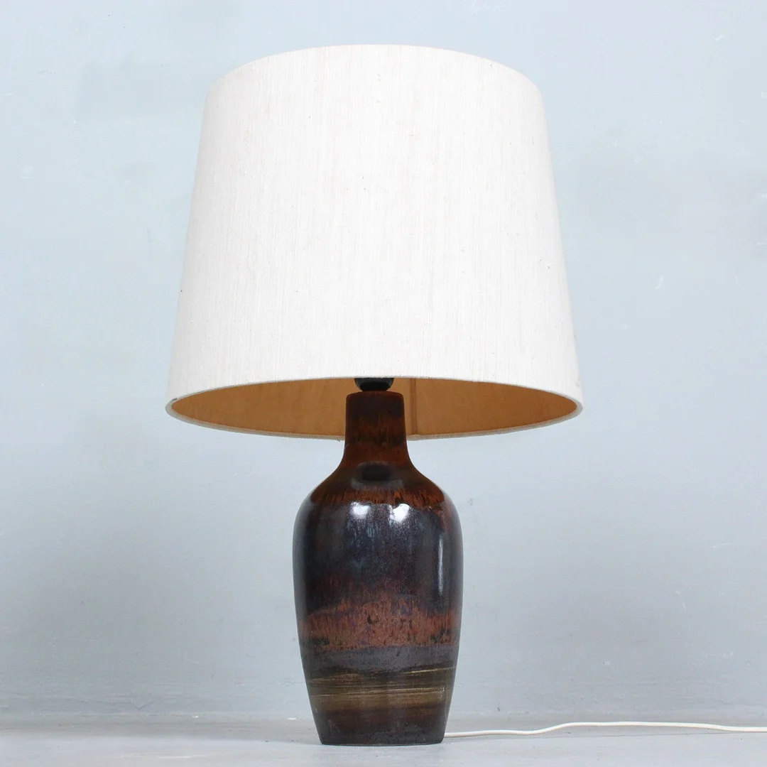 KENT ERICSSON & CARL-HARRY STÅLHANE für Designhuset, Tischleuchte aus Keramik, Schweden, 1970er Jahre. — Table Lamps — Stockholms Auktionsverk Düsseldorf/Neuss