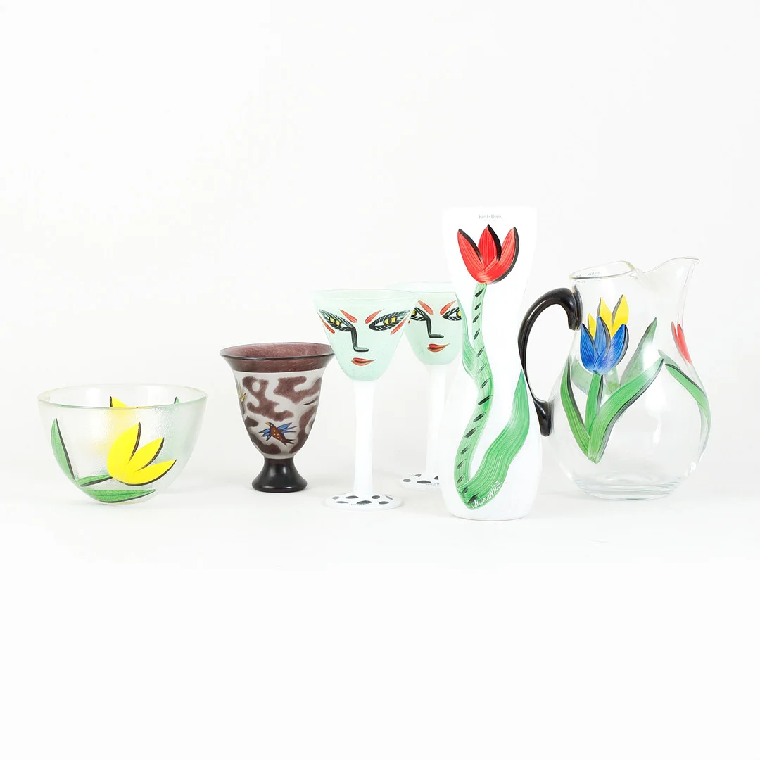 ULRIKA HYDMAN VALLIEN. Glasföremål, 6 stycken, bl. a. "Tulipa", Kosta Boda. — Art glass — Göteborgs Auktionsverk