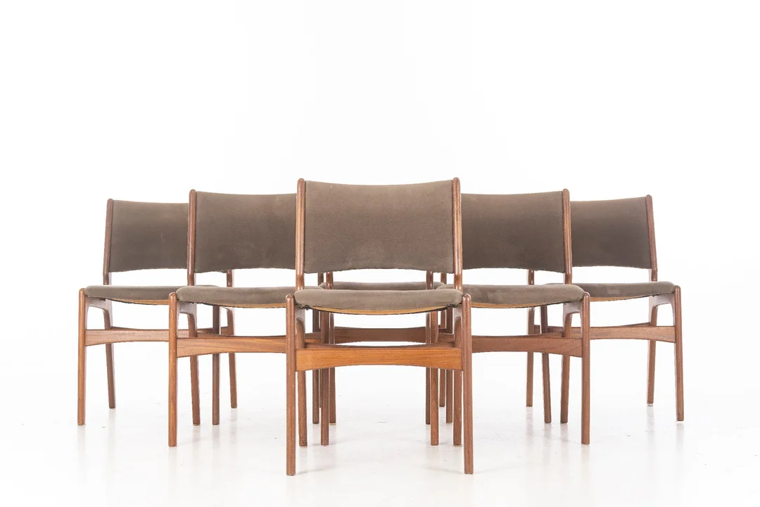 Erik Buch. Six dining chairs, model 89 (6) — Furniture/Chairs — Lauritz