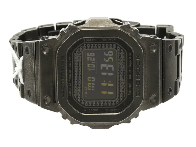 Casio G-Shock Bluetooth Multiband 6, 3459, armbandsur, refnr GMW-B5000V-1ER, boettnr 191113A0655, boettnr 201E113I, stål, länk i stål, digital/quartz, 42mm, något naggad i glasring, med extra länkbitar, tagg, manualer, i box och ytterkartong i kartong