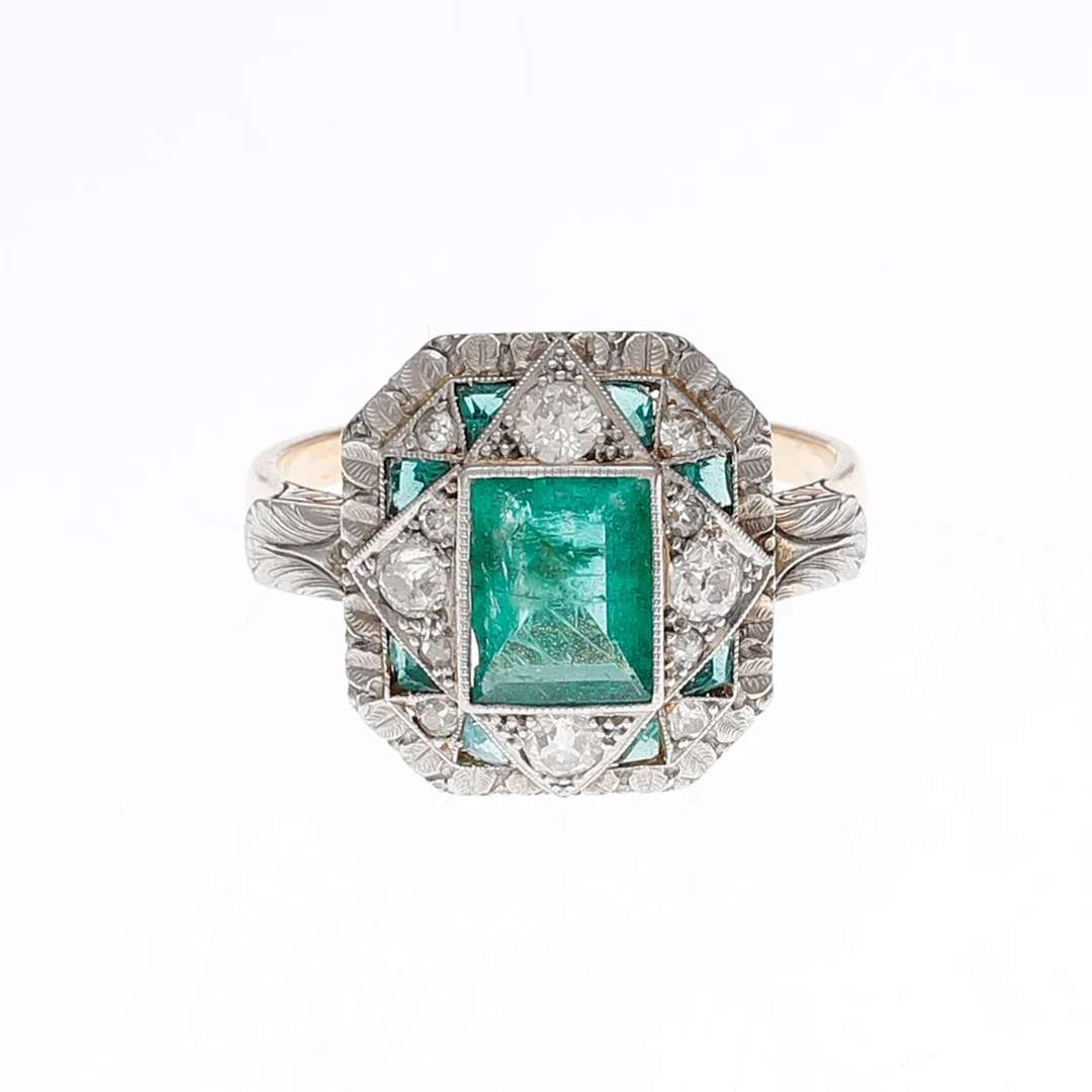 Art Deco emeralds and diamonds ring, circa 1925. — Rings — Balclis