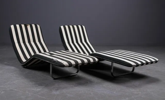 Antti Nurmesniemi for Cassina. Par liggestole / chaiselongue, model 001 (2)