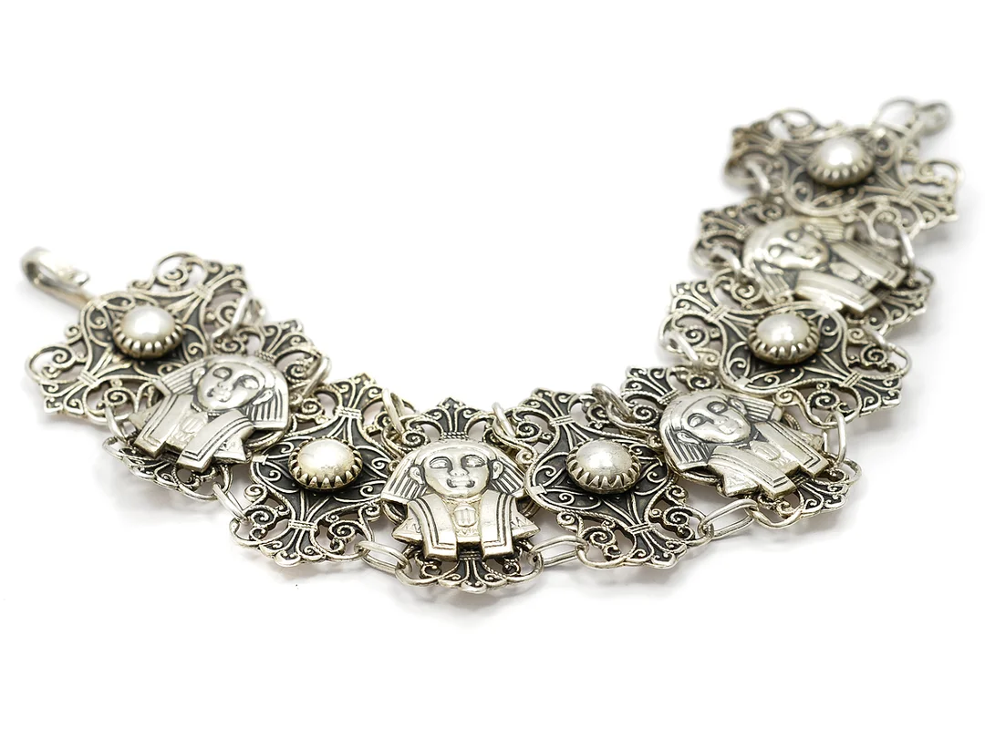 ARMBAND, silver, längd 19,5 cm, vikt 36 g, Saarela Arvo, Enköping 1952. — Smycken/Armband — Kaplans