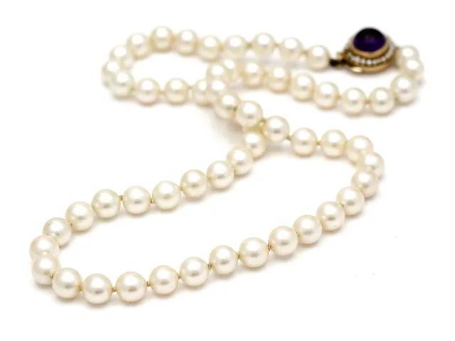 Pärlcollier odlade pärlor Ø5,7-6mm med lås 18K ca2,5g 39cm