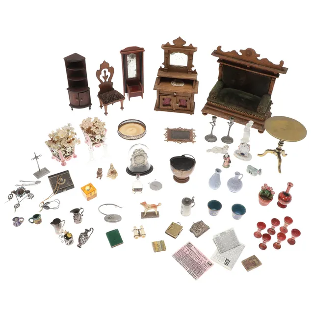 DOLLS HOUSE FURNITURE & ACCESSORIES.