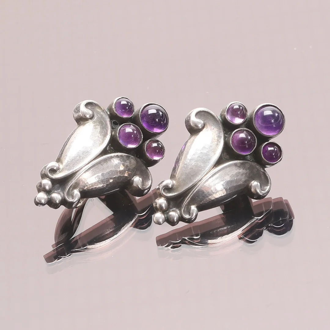 GEORG JENSEN. Örhängen, ett par, sterlingsilver, Danmark. — Earrings — RA Auktionsverket Norrköping