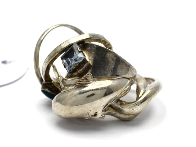 Ringar 6 st i silver 830-925 13,3g , Ø 14,5-16-16,5-17-18