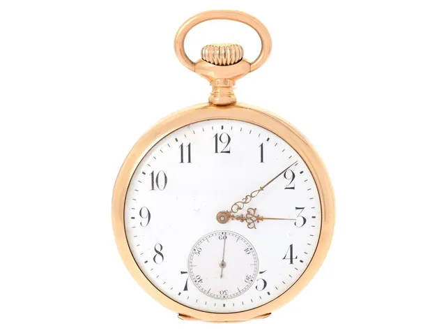 ZENITH, fickur, 52 mm, Serie nr. 1040050, Boett nr. 080188, 18K guld, ankargång, urtavla ej signerad, innerlock i 18K guld, monogram, bucklor, ca 1909, etui.