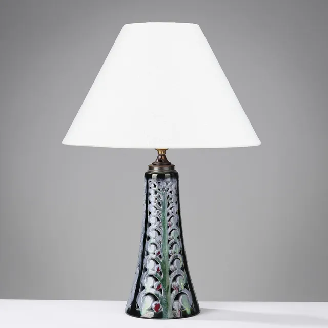 MICHAEL ANDERSEN & SØN: Tidlig bordlampe af glaseret keramik i Art Nouveau stil, modelnr. 968, Bornholm, Danmark, 1910'erne.