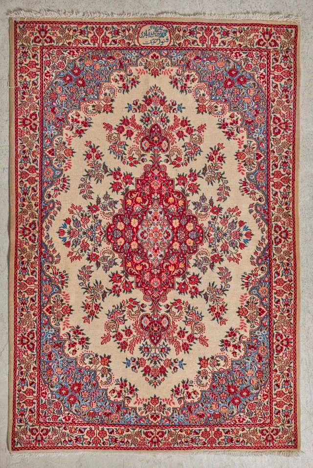 ORIENTMATTA, Sarouk, semiantik, signatur /inskription, ca 198x136 cm.