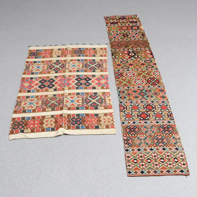 ALLMOGETEXTILIER, TVÅ ST. Skåne, 18/1900-tal.