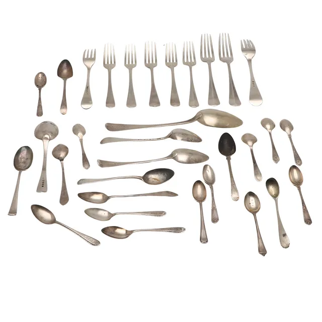MIXED SILVER FLATWARE.